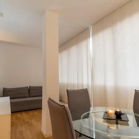 Attic With Terrace & Jacuzzi *