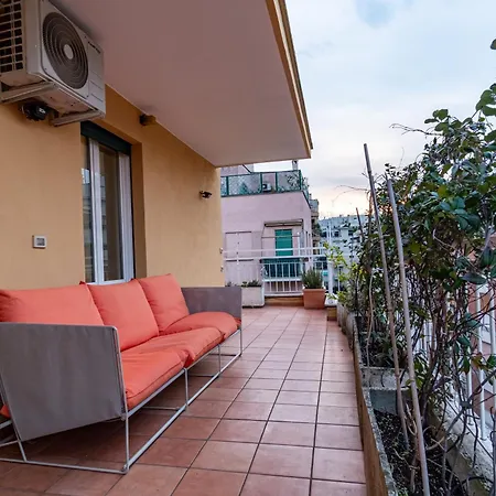 Attic With Terrace & Jacuzzi